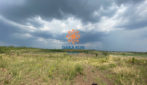 Land for Sale on National road 64 in Preah Vihear